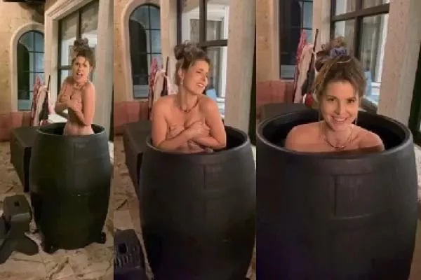 Amanda Cerny Nude Hand Bra nude. Onlyfans, Patreon leaked nude photos and videos